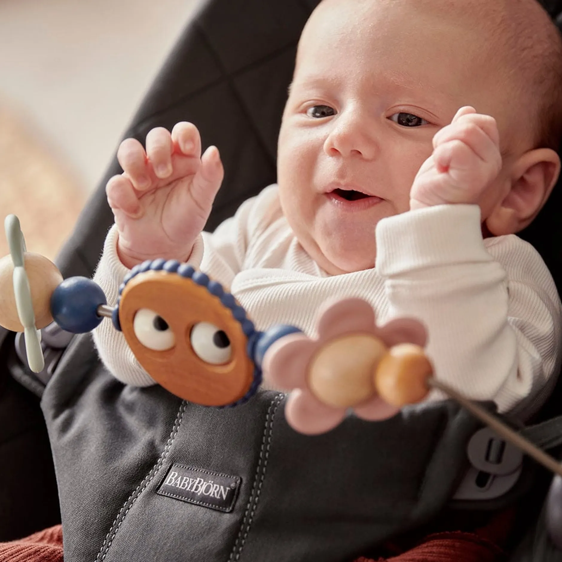 Arches*BabyBjörn Arche bois pour transat de Yeux espiègles Pastel