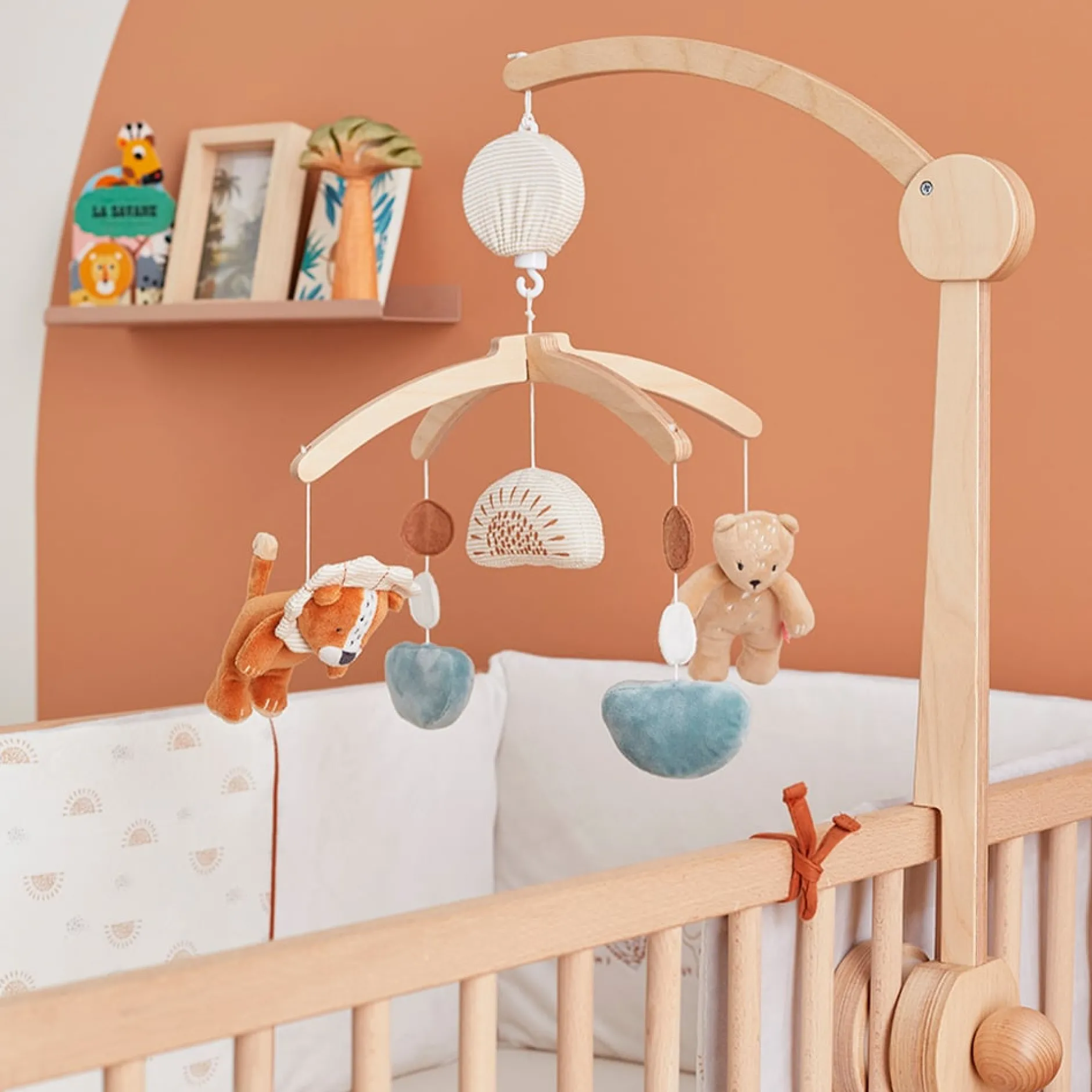 Mobiles*Noukies Babou & Kendi Mobile Musical de Bois