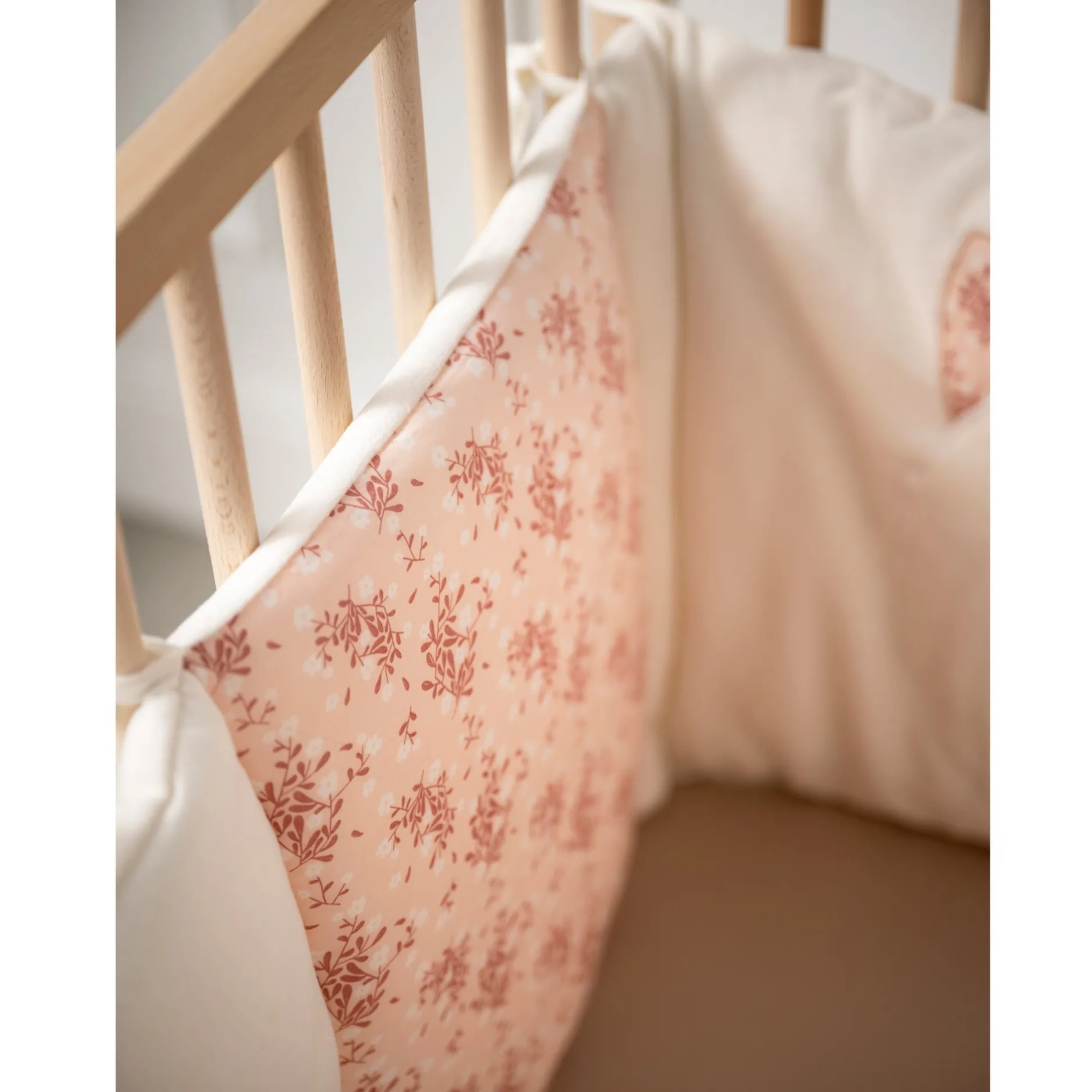 Tours De Lit*Petit à petit Bonne nuit les chatons Tour de lit en velours de Foliage