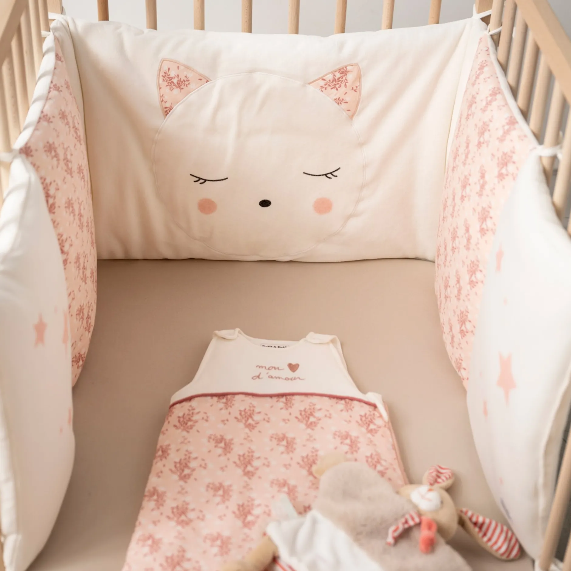 Tours De Lit*Petit à petit Bonne nuit les chatons Tour de lit en velours de Foliage