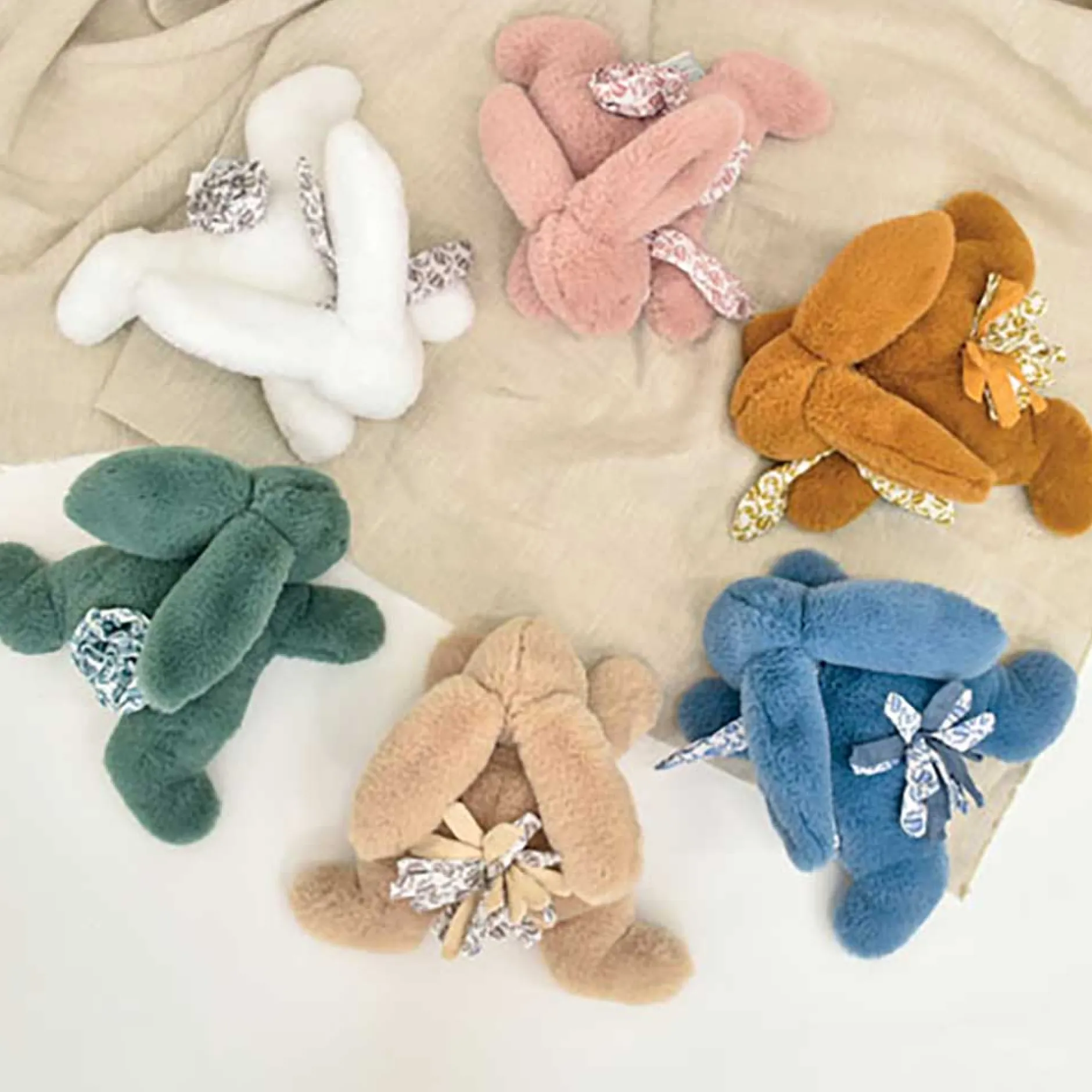 Doudous*Doudou et Compagnie Peluche Lapin DOUDOU® de Rose