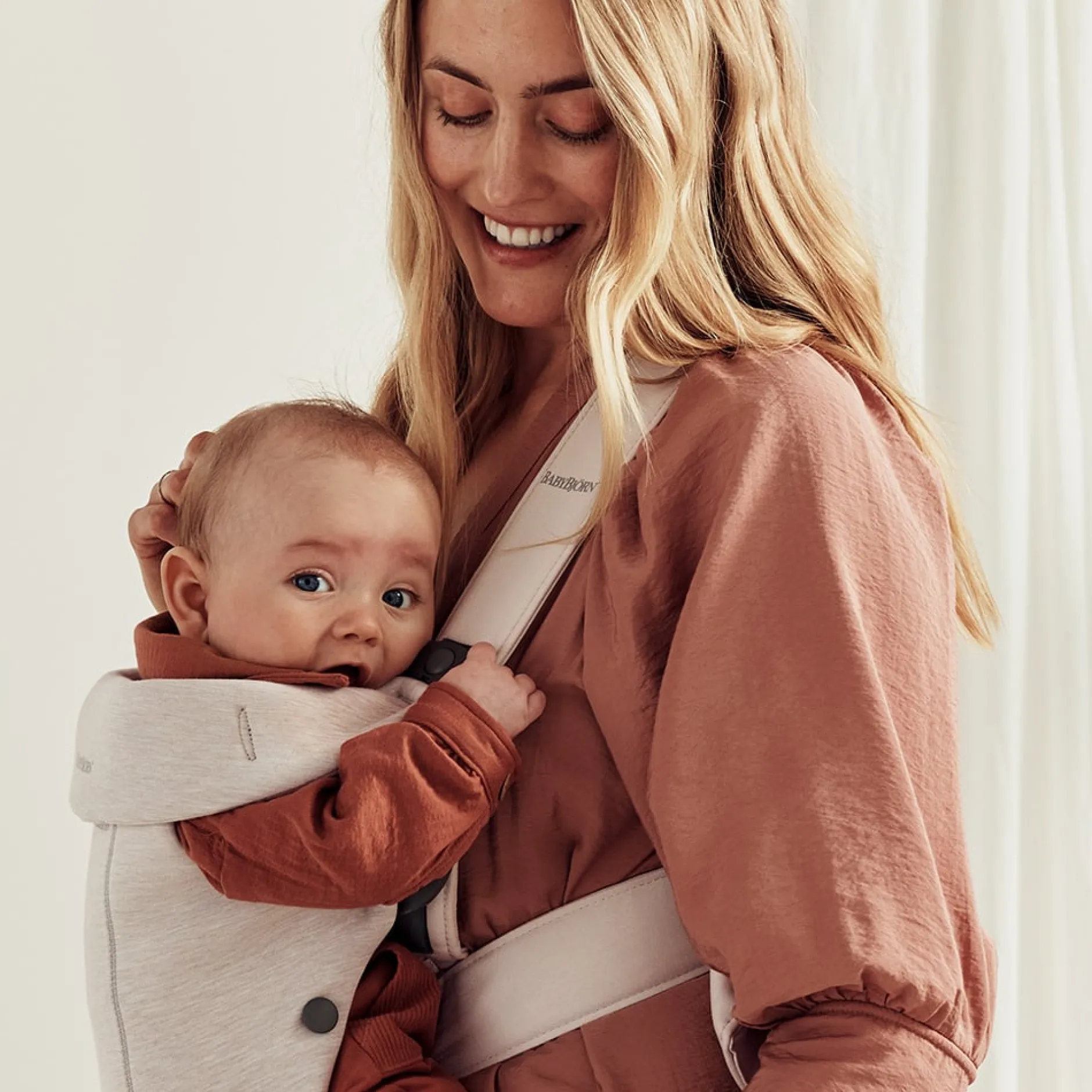 Porte Bébé Ventral|Tout Pour Vos Balades*BabyBjörn Porte-bébé Mini de Beige Clair Jersey 3D