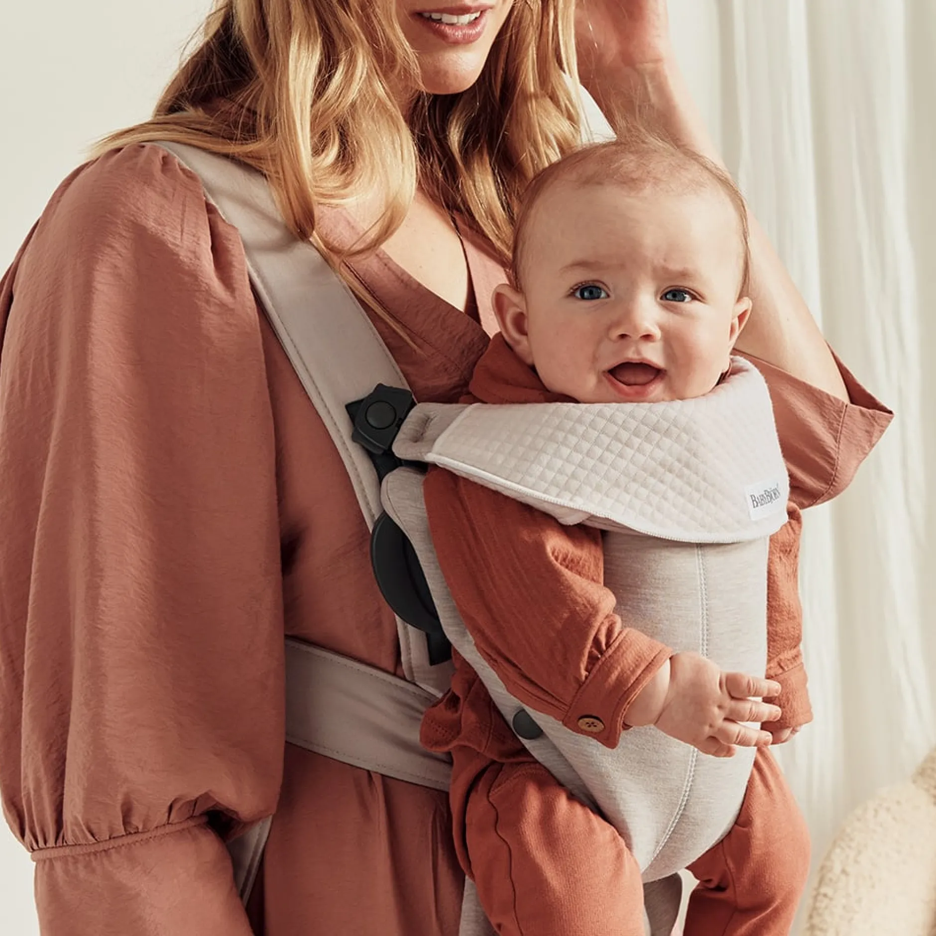 Porte Bébé Ventral|Tout Pour Vos Balades*BabyBjörn Porte-bébé Mini de Beige Clair Jersey 3D