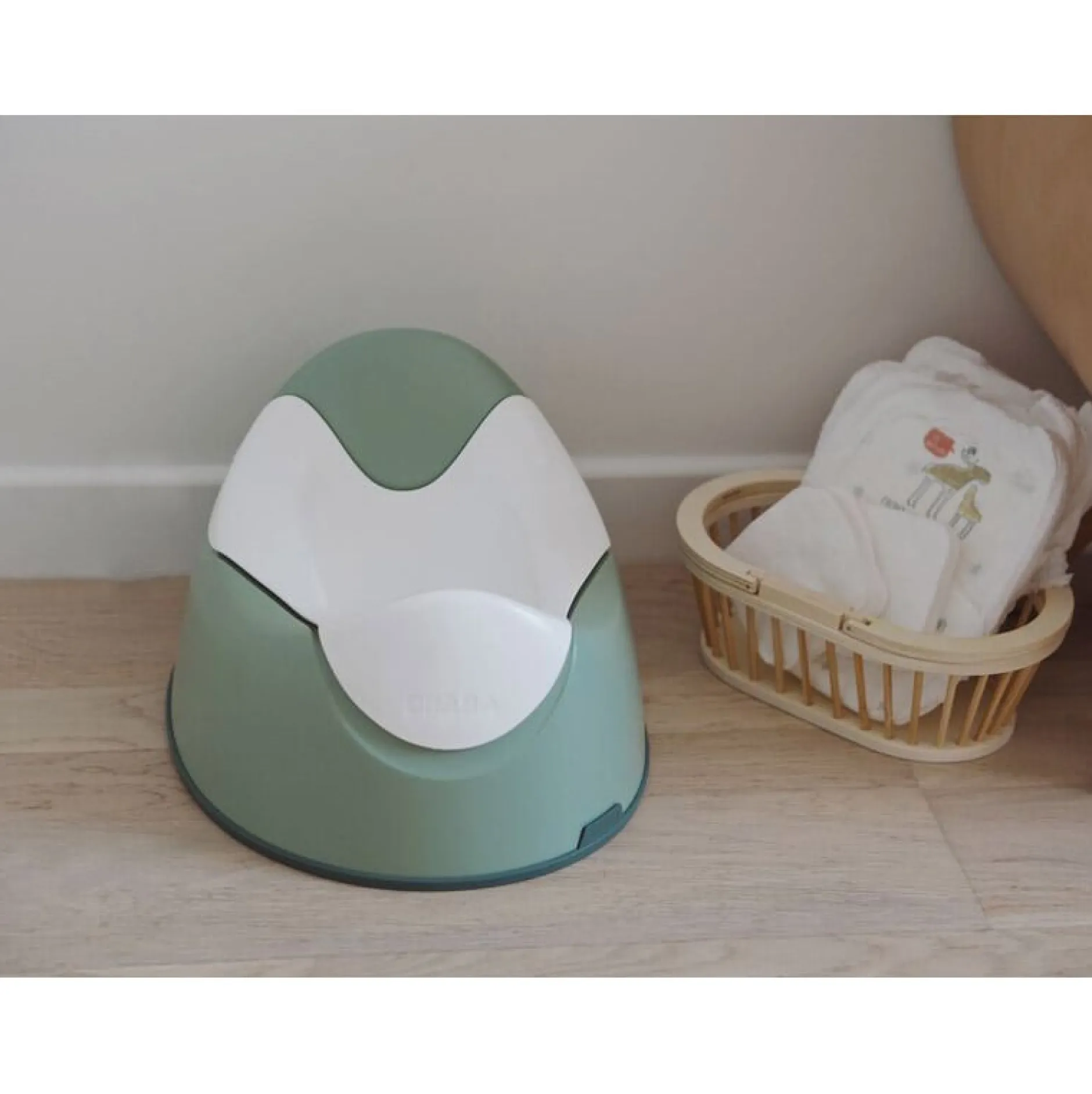 Pots*Béaba Pot ergonomique de Vert Sauge