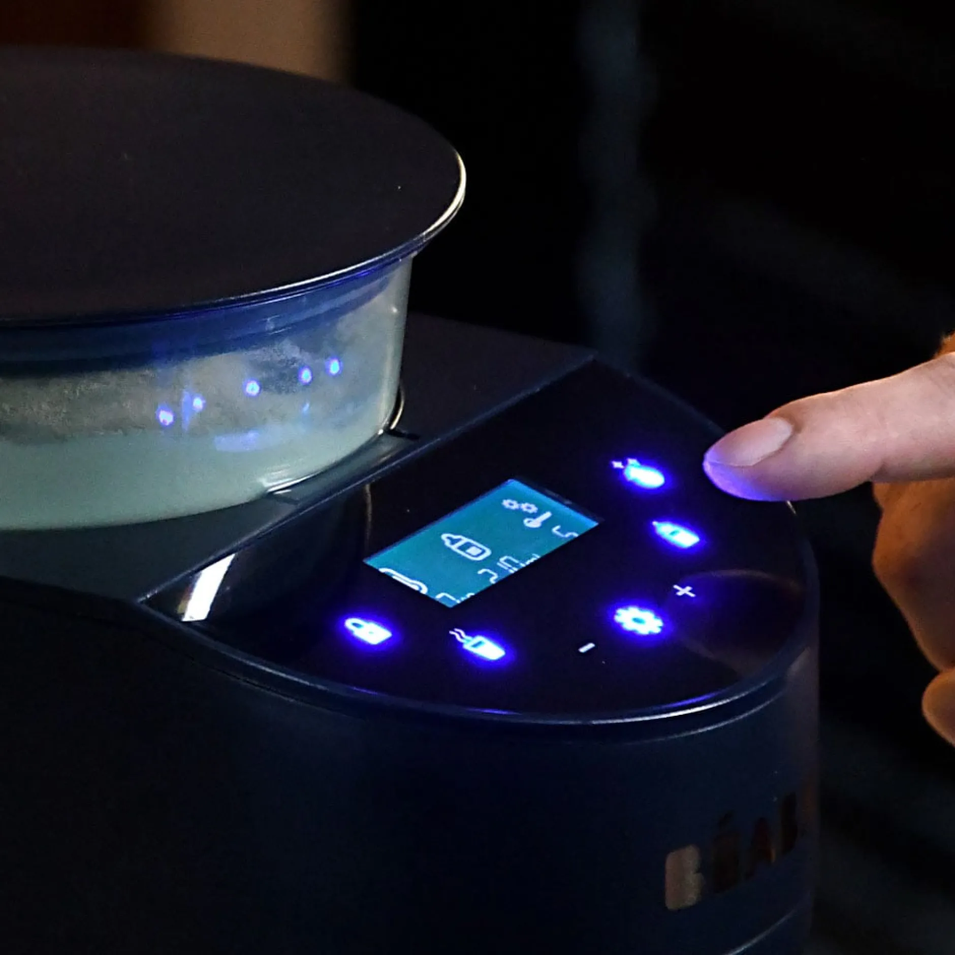 Chauffe-Biberons*Béaba Préparateur de biberons Milkeo® Plus de Night Blue