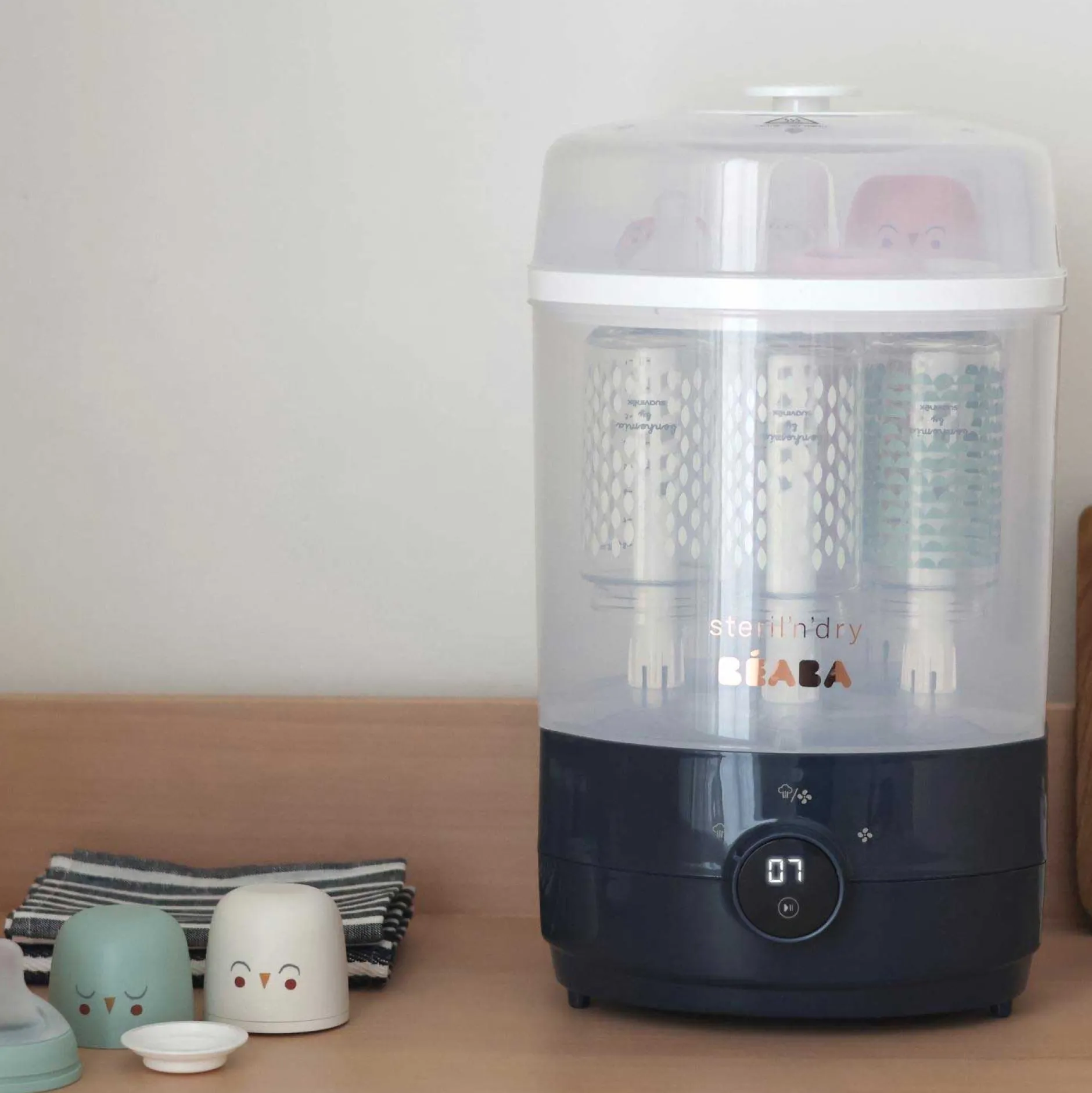 Stérilisateurs*Béaba Stérilisateur séchant 2 en 1 Steril n dry de Night Blue