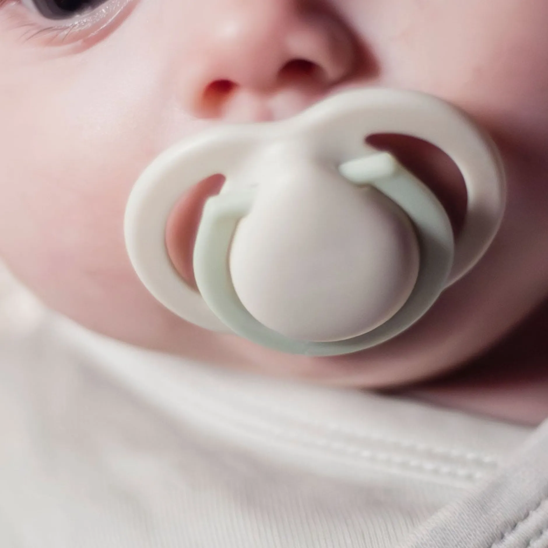 Sucettes*Tommee Tippee Sucettes nouveau-né lot de 2 de Aléatoire