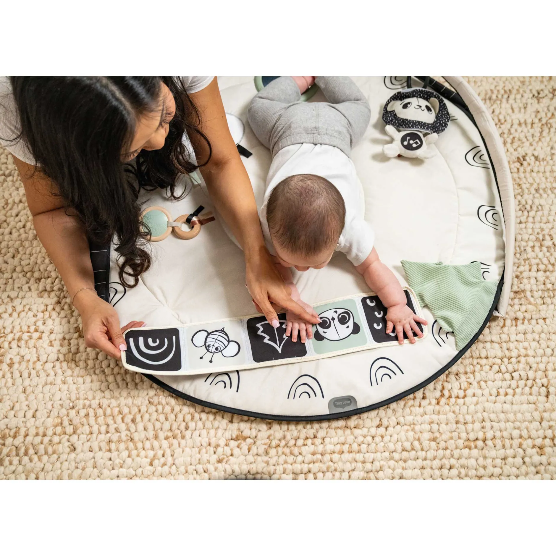 Tapis D'Éveil*Tiny Love Tapis d'éveil Gymini de Black & White